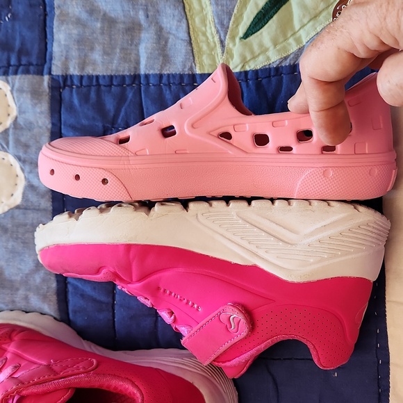 Vans pink plastic slip on shoes - Picture 6 of 6